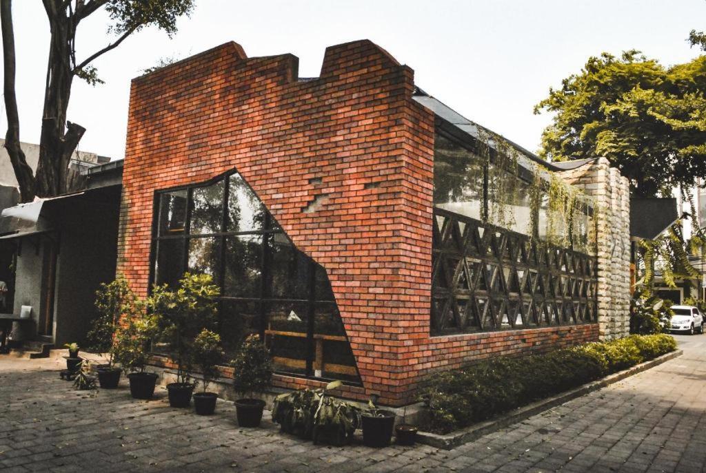Hotel 678 Kemang Powered By Cocotel Cakarta Dış mekan fotoğraf
