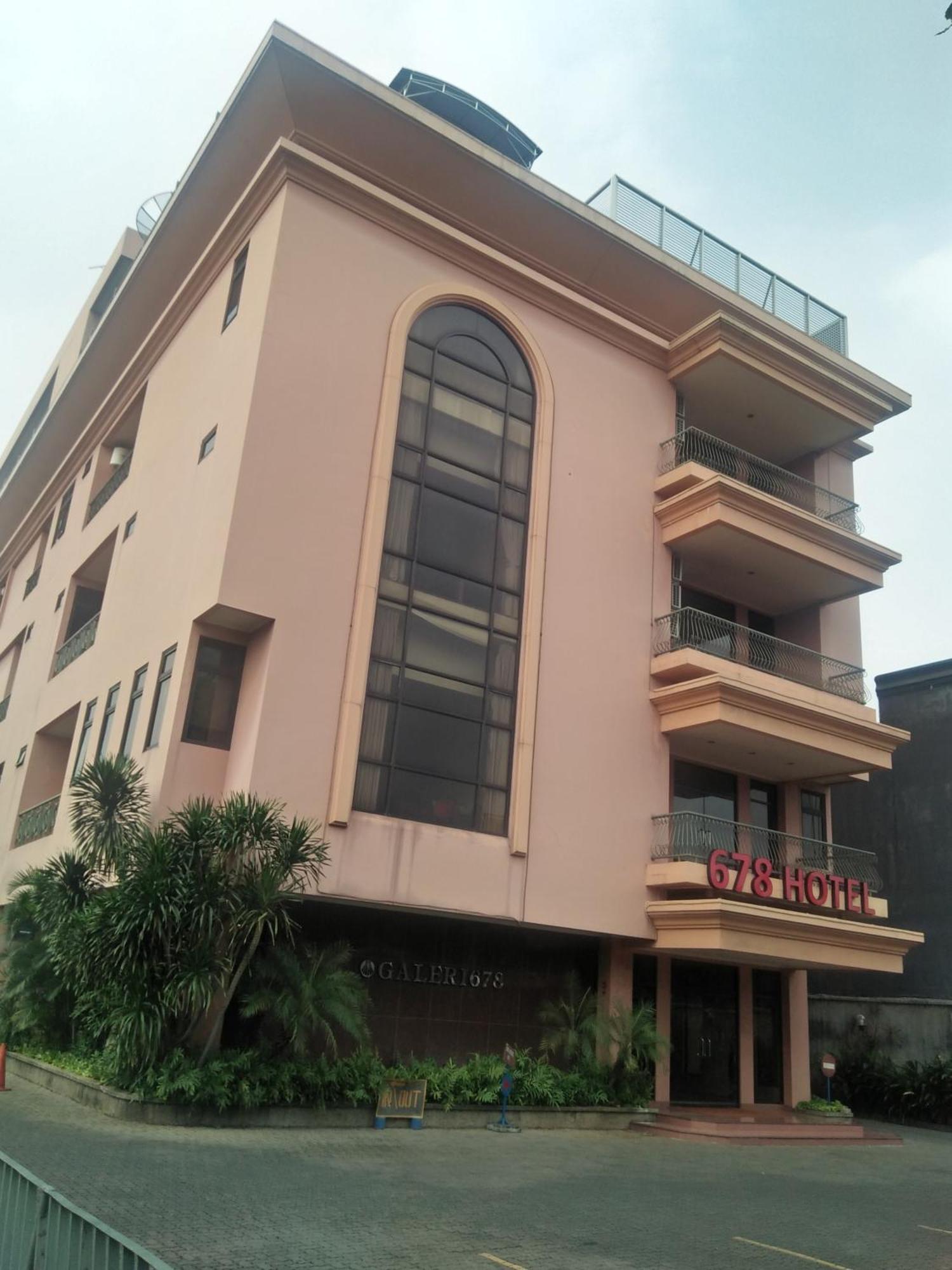 Hotel 678 Kemang Powered By Cocotel Cakarta Dış mekan fotoğraf