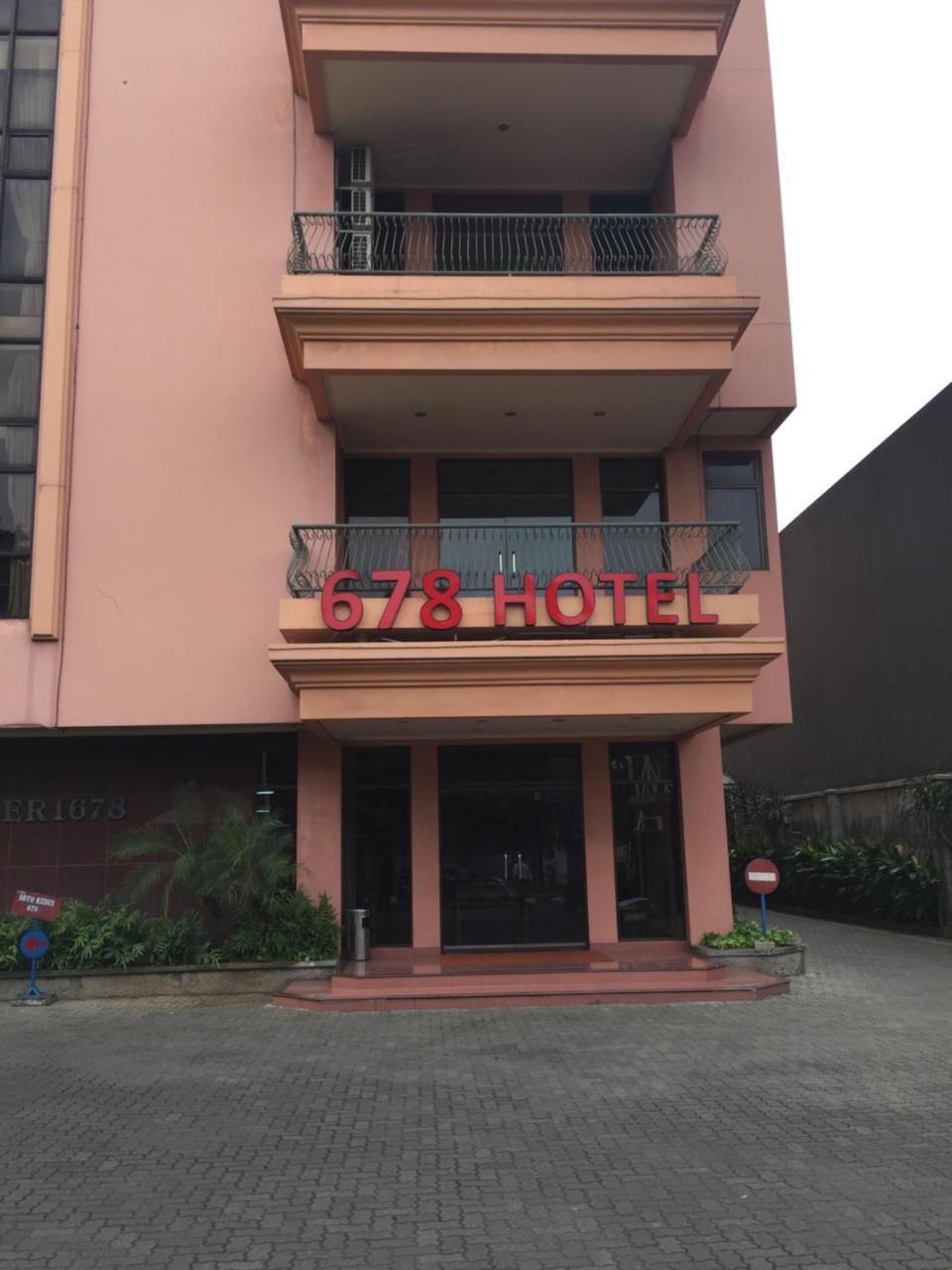 Hotel 678 Kemang Powered By Cocotel Cakarta Dış mekan fotoğraf